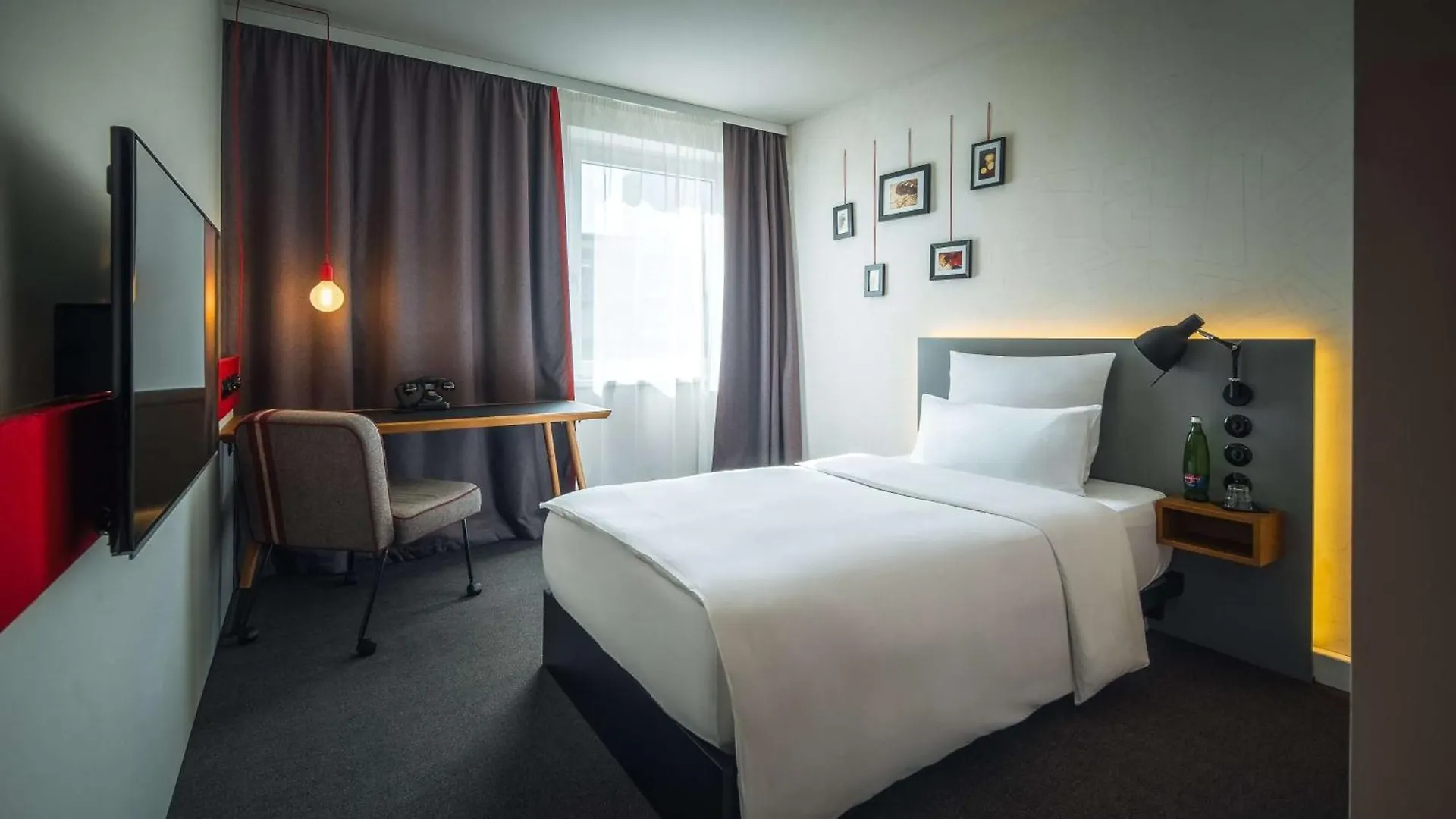 Otel Pentahotel Brussels City Centre Saint-Gilles